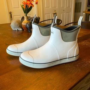 Huk Rogue Wave 6in Deck Boots SZ - 9